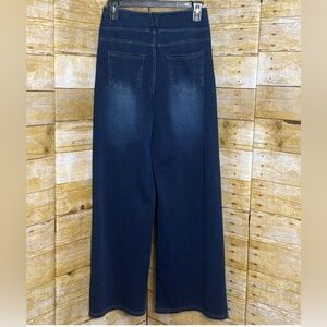 HALARA PULL ON VIRAL FLEX DENIM HIGH RISE WIDE LEG CASUAL EVERYDAY JEANS  SMALL